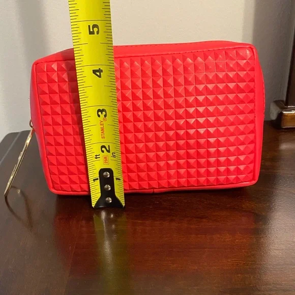 Valentino Beauty Mini Pouch - Picture 10 of 11